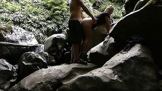Hot teen babe loves pussy fingering and doggy fucking in the jungle
