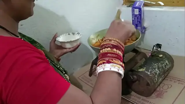 Early In Morning Fucking My Maid In kitchen When She Preparing Chicken For Me And Family