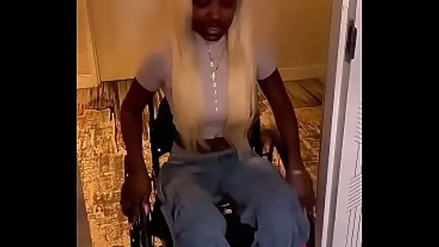 Pretty Paraplegic Pussy With Coco Skin Get's Cracked
