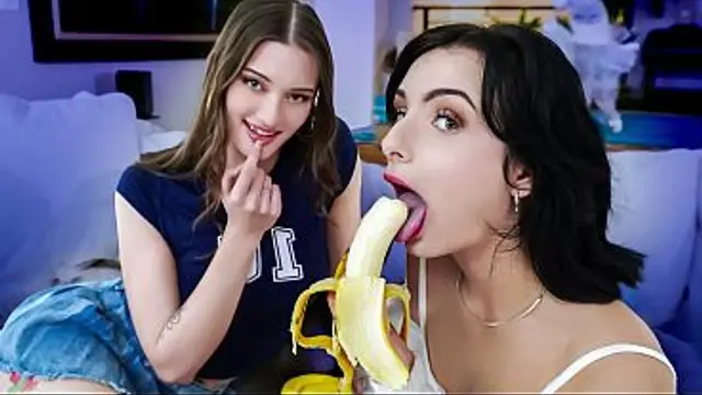Honored To Be The Family Banana - Olivia Madison&comma; Evie Christian&comma; Rion King