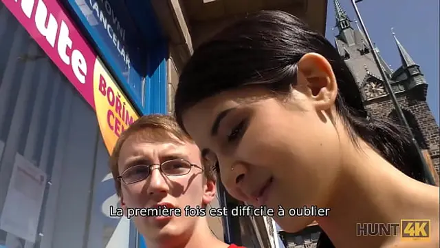 HUNT4K&period; Nerdy cuckold obediently watches his girlfriend's cock with a stranger