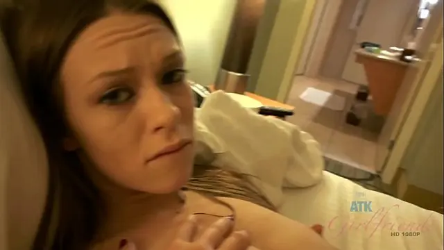 Footjob and fucking pornstar in Vegas hotel room &lpar;POV&rpar;