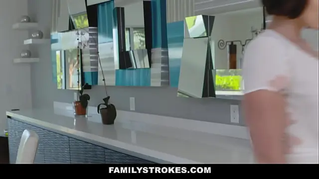 Kinky stepMOM Big Cock Eating Stepson - FamilyStroke