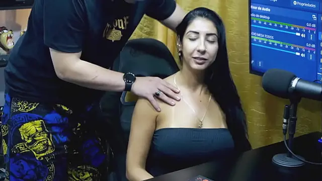 Ruan showed his dick to Renatinha Mello&comma; she loved his dick and balls&comma; did they hook up&quest; - Podcast P&aacute;pum no Barraco&excl;