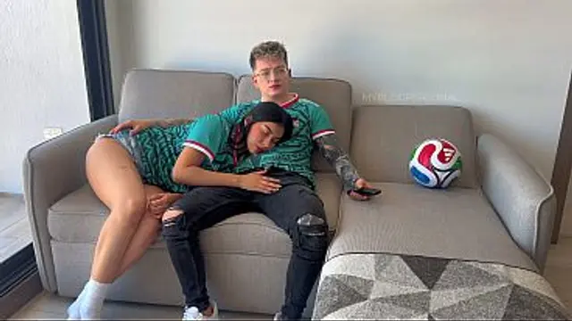 Young Mexican fan gets bored and asks to be taken during the opening match of the 2026 World Cup&colon; Mexico vs South Africa