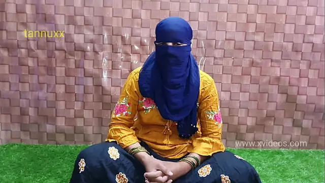 Sunita sexy pussy from New Delhi video sexy girl
