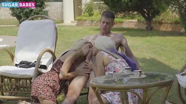 SugarBabesTv - Stepfamily Stories&colon; The Garden Orgy