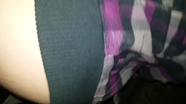 Amateur Cutie Gets pounded in Garage