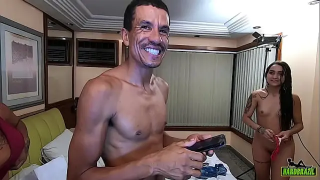 They are addicted to sex even outside the recording they want to fuck all the time - Michelli Beatriz - Patricia Limah - Rob Carvalho - Nico Moreno