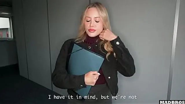 A Married French Realtor Agent Cheats On Her Husband And Gets Pounded Anal And DP To Close A Sale &excl;&excl;&excl;