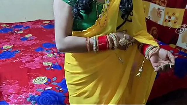 Cute Desi Indian Beautiful Wife Gets Fucked with Huge Dick in Hause