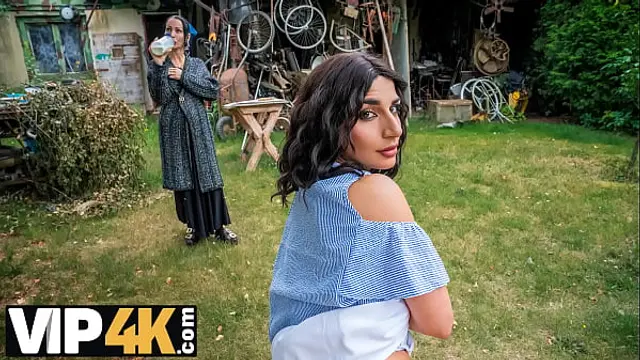 HUNT4K&period; Hunter loved the outdoor sex with a hot brunette chick