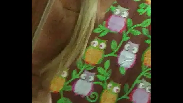 anyone know name of this beautiful milf &quest;