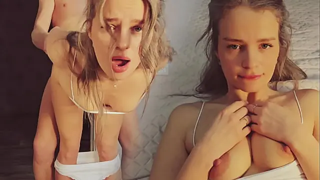 Stepsister's morning pussy workout