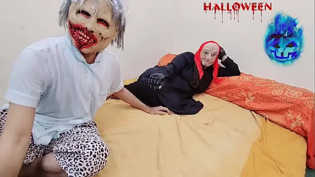 Halloween Anal Special&comma; Ghost Lady indian Bbw Bareback Doggystyle Screaming Anal Sex with Zombie &vert; Netuandhubby