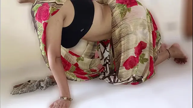 Hot Indian maid XXX fucking with owner's son BBC big dick in Hindi audio