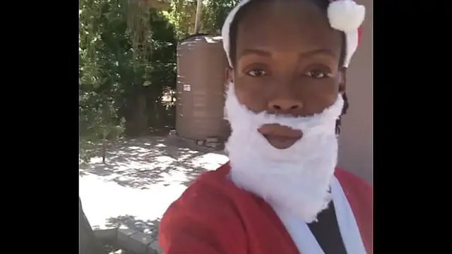 Black Ebony Merry &colon;Xmas to you all&excl; video message