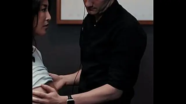 Emiri Momota Frozen - Extreme Blowjob