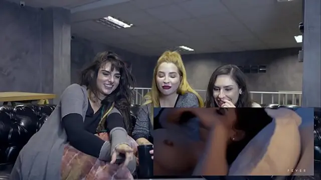 PORN REACT uncensored&excl; Dread Hot&comma; Clara Aguilar and Emme White watching porn