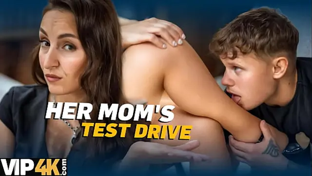 VIP4K&period; Her mommy's pussy is the best in the world