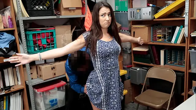 The Mall Officer Handled the Teen's Shoplifting Situation Locally - Myshopfuck