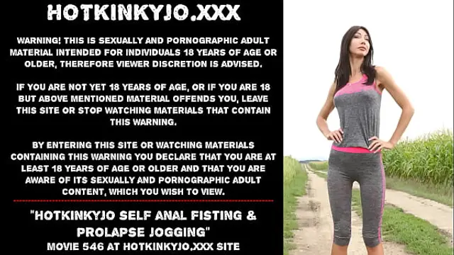 Hotkinkyjo self anal fisting &amp; prolapse jogging