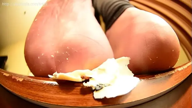 Bratty Blonde OWNS teeny remodeling crew stuck in plaster&excl;