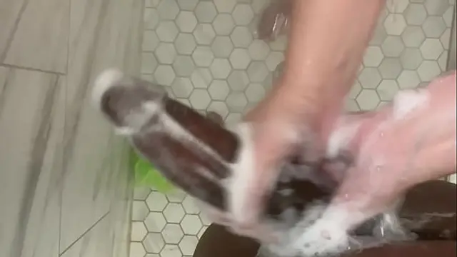 18 Year Old Stepsister Shares Shower With Her Older Stepbrother &excl; WOW Your Dick Is So Fucking Big WTF It&rsquo;s The Size Of My Forearm&excl;&excl; And You Want Me To Put That In My Ass