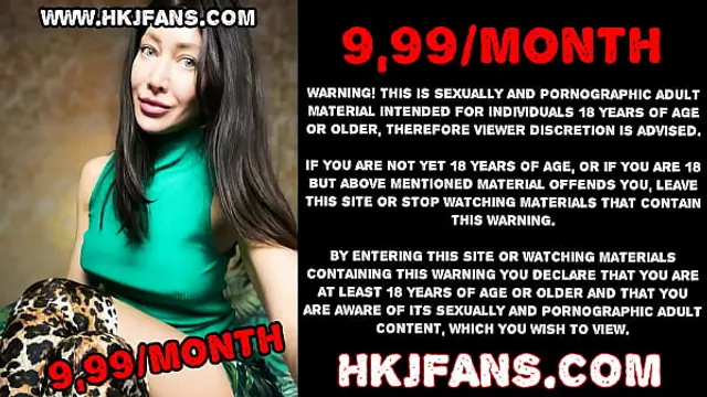 Hotkinkyjo take in ass long dildo from sinnovator&comma; belly bulge&comma; anal fisting &amp; prolapse - HKJFANS