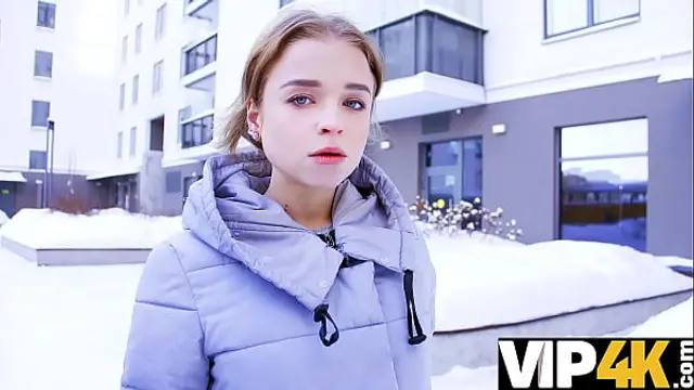 DEBT4k&period; Sex is an unexpected gift that the debtor receives for Christmas