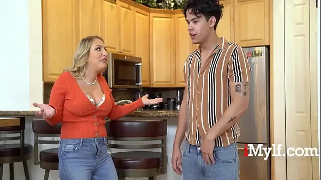 Step Mom Shows Me What Sexual Satisfaction Looks Like