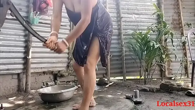 Village Wife Fuck Outdoor In Husband friend &lpar;Official Video By Localsex31&rpar;