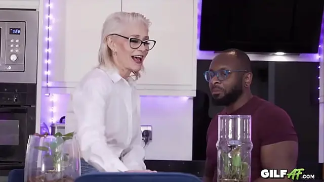 Granny Loves Big Black Dick&excl; Gilf AF Hardcore Interracial Granny Porn