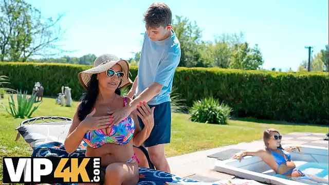 Sunstroke at the Pool of Love