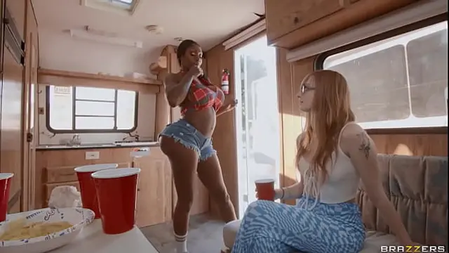 Welcome to Humper's Park 1 - Hazel Moore&comma; Ebony Mystique   Brazzers    stream full from www&period;zzfull&period;com trailer