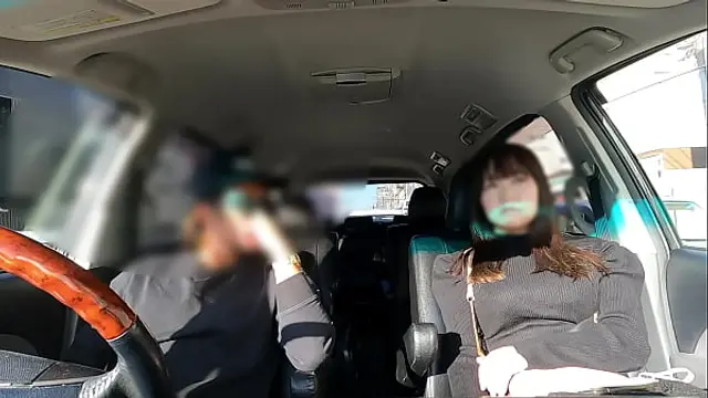 Completely real Japanese &lbrack;hidden shot&rsqb; Neat but baby-faced big breasts that can be seen from the top of the knit Unexpected exposure confession "I want to have sex in the car" while driving and suddenly breaks out in car sex &lbrack;Appearance&rsqb; &lbrack;Close
