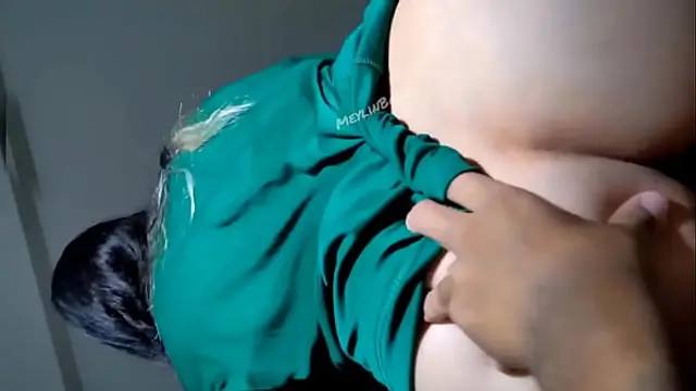 HOMEMADE PORN CHOLITA SCREAMING WITH PLEASURE CHEATS ON HER HUSBAND TO PAY A LOAN AND ENJOYS SCREAMING