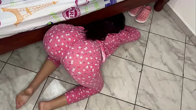 I Trick my Beautiful Stepdaughter into Looking Under the Bed to See Her Big Ass