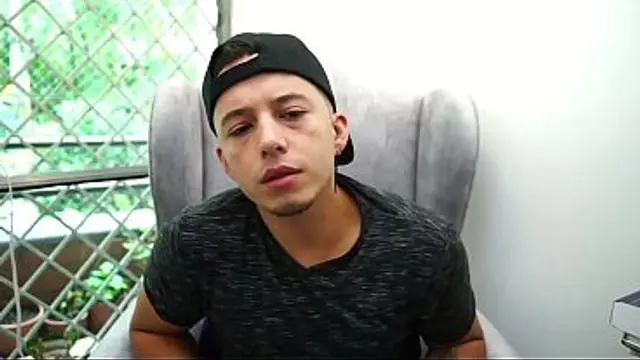 Latina with white skin and brown eyes gets fucked by a giant cock at home