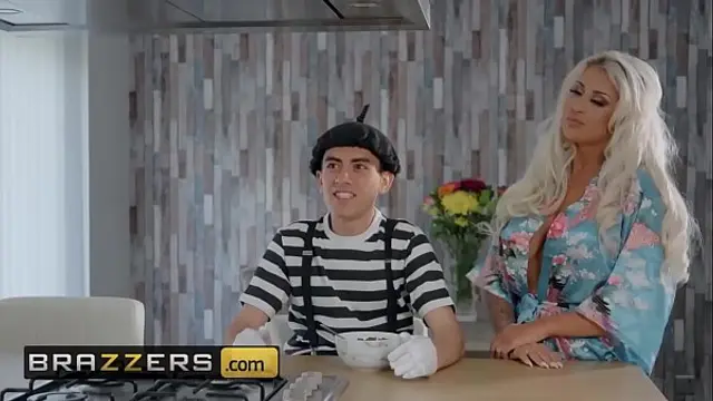 Milfs Like it Big - &lpar;Brooklyn Blue&comma; Jordi El Polla&rpar; - Pantomime Pounding - Brazzers