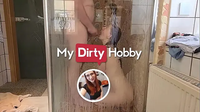 &lpar;FinaFoxy&rpar; Lost Track Of Time While In The Shower Forgot That Her Stepdad Is About To Get Ready - My Dirty Hobby
