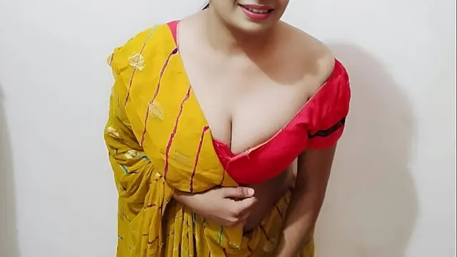 Bhabhi caught brother-in-law masturbating then got fucked by a big dick &lpar;Hindi audio&rpar;