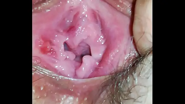 My girlfriend's rich vagina