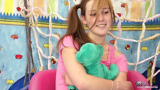 Real stupid blonde fucked on fake casting very easy