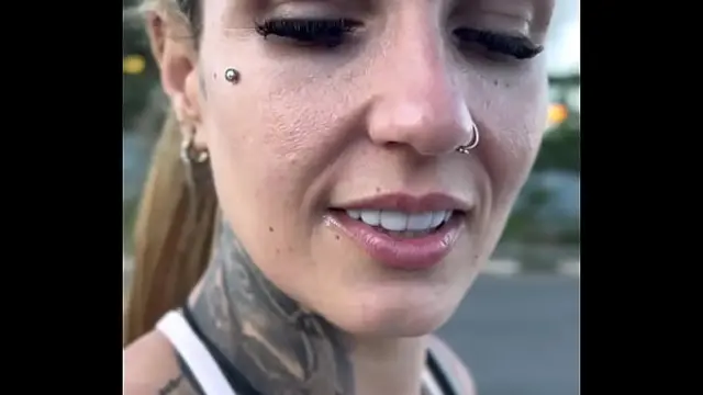 I saw a prostitute hanging out on the street and asked her to give me a blowjob&comma; she charged me &dollar;10 and she wanted to take me to the alley&excl; &lpar;Public&rpar;