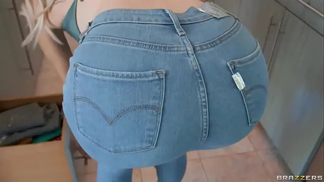 Sucking Off The Real Estate Agent - Jazlyn Ray   Brazzers    stream full from www&period;zzfull&period;com lucky