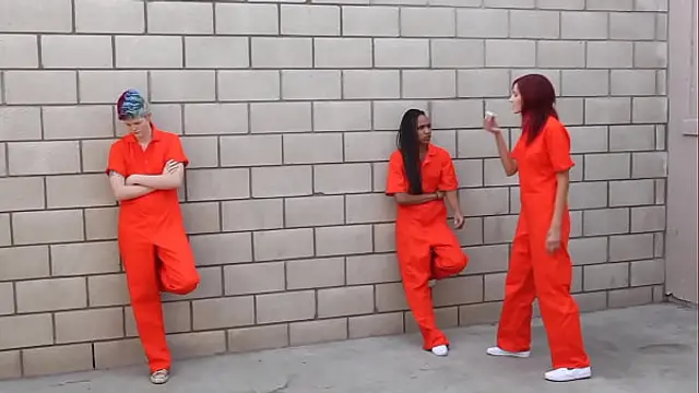 bad girls - prison porn