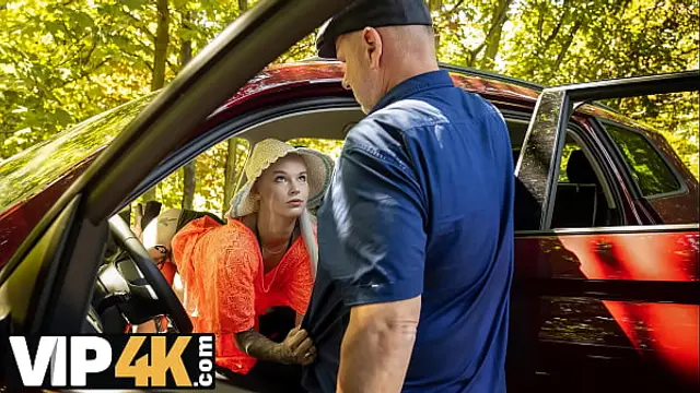 DADDY4K&period; Got Stuck in Woods and Chose Wrong Prince