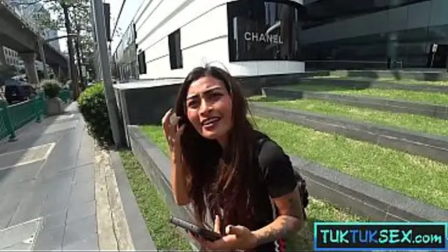 Busty but petite Thai MILF amateur amazing sex with a Farang