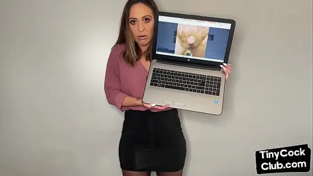 Solo SPH babe talking about small cocks humiliatingly